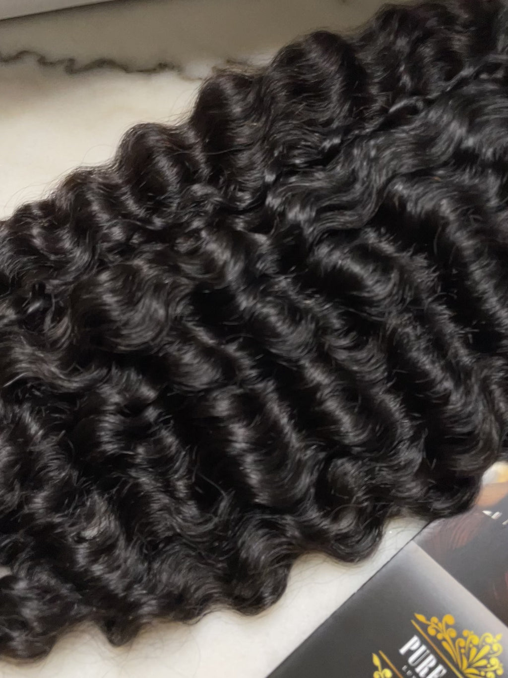 Tecari Blu (wavy/curly)