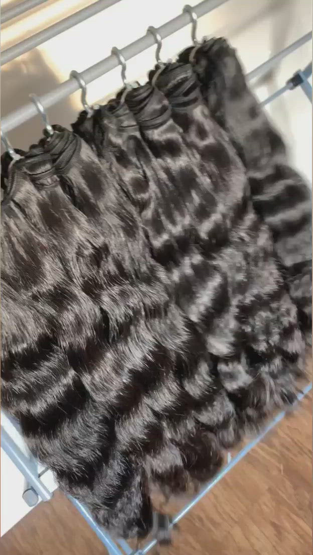 Amena Wavy